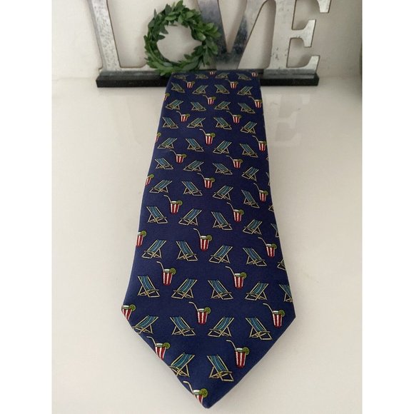 Aquascutum 100% Silk Tie Navy Blue Made in England Cool Beach Theme Vintage 3.75 - Picture 10 of 16